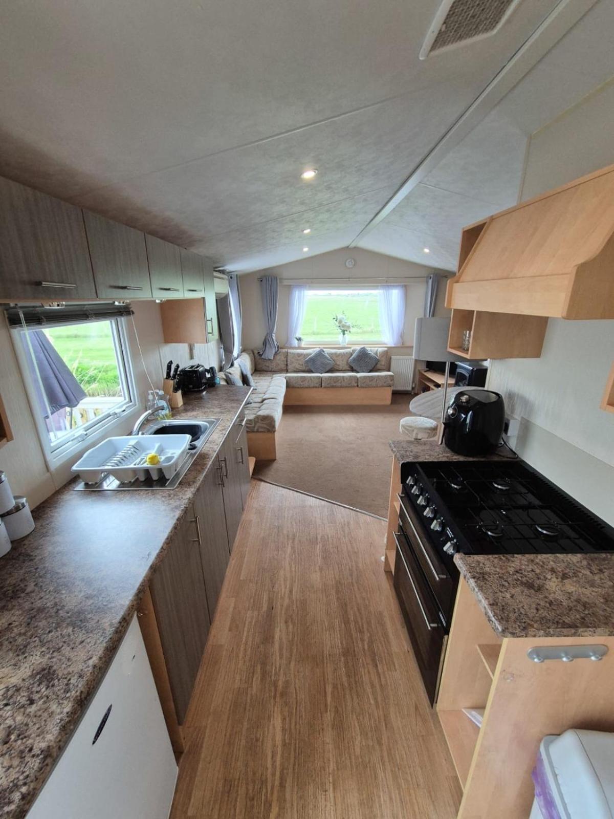 Whitstable Vacation Apartment Seasalter Bagian luar foto